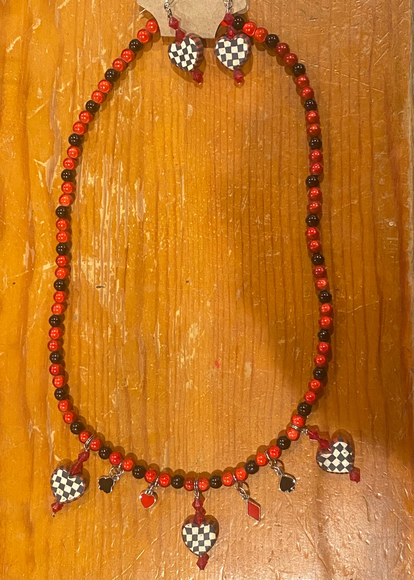 Queen of Hearts Beaded Necklace & Earring Set