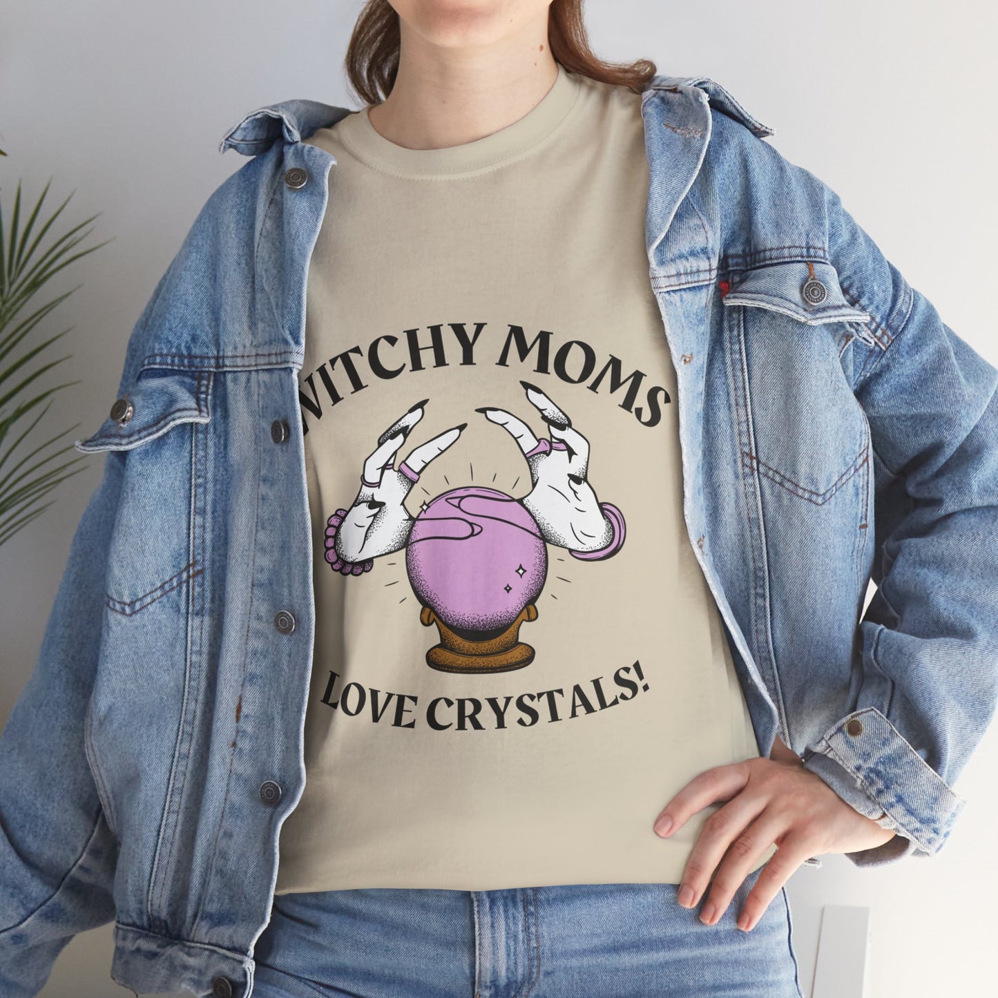 Witchy Moms Love Crystals T-shirt