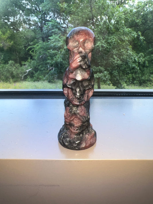 Garnet Hear No Evil, Speak No Evil, See No Evil Skull Carving