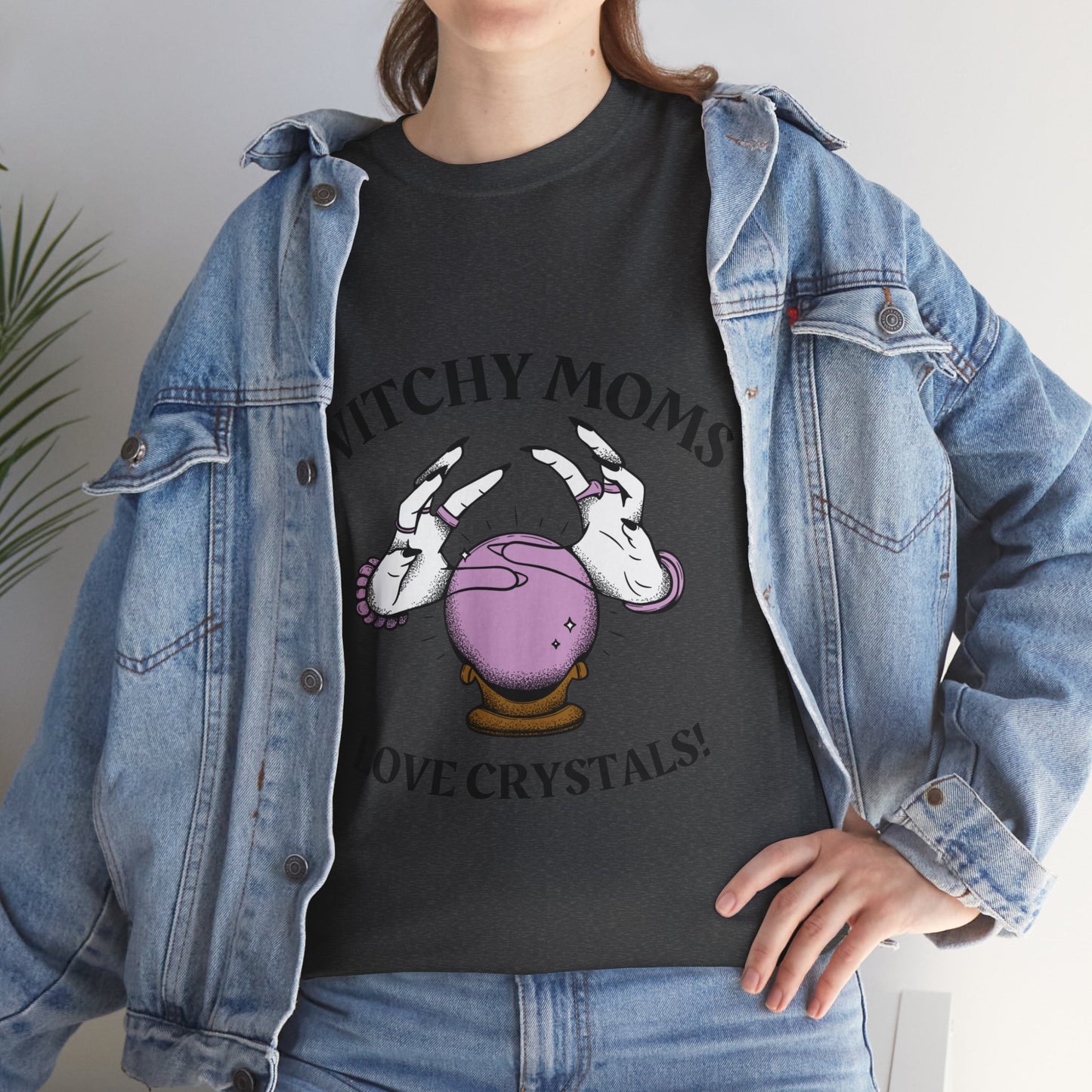 Witchy Moms Love Crystals T-shirt