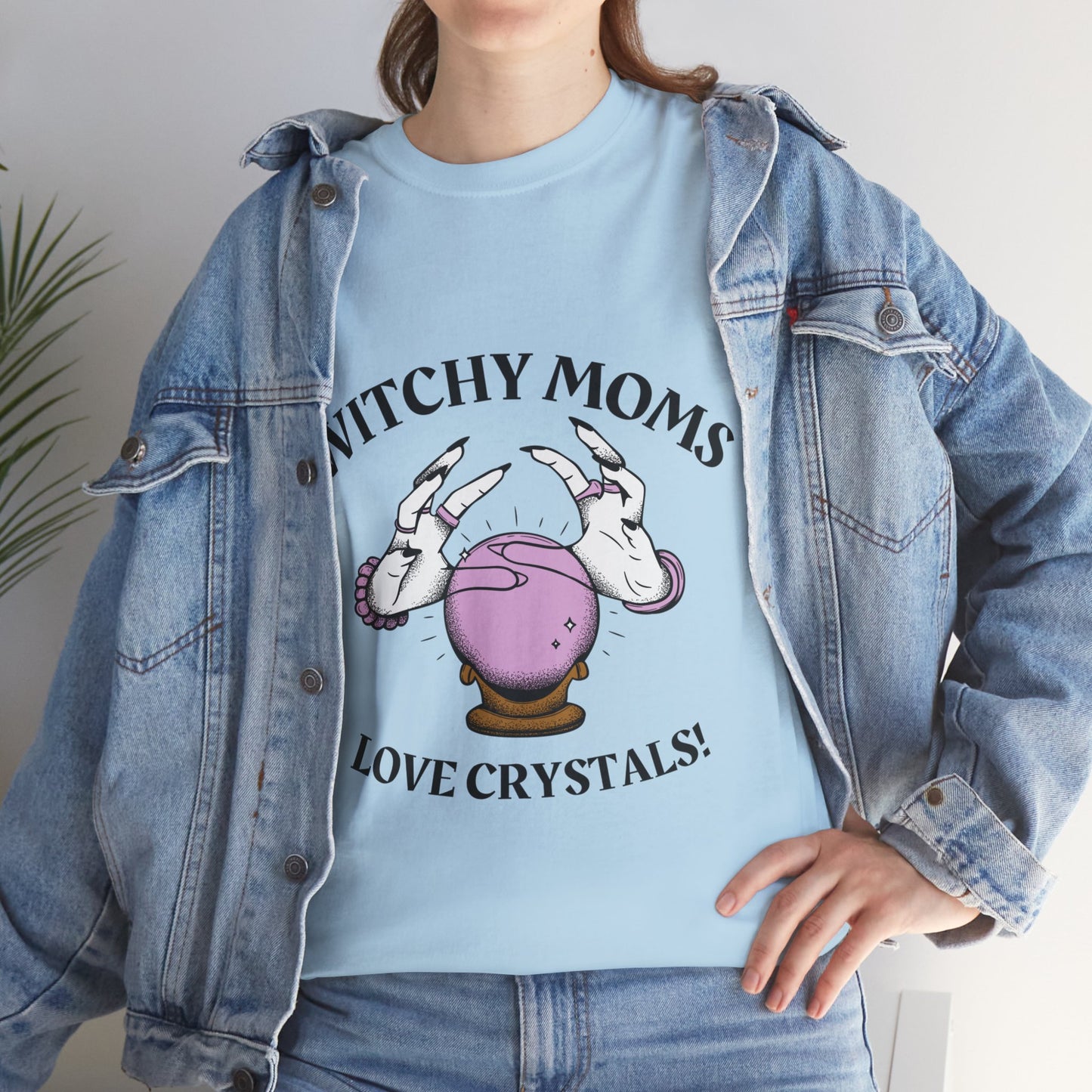 Witchy Moms Love Crystals T-shirt