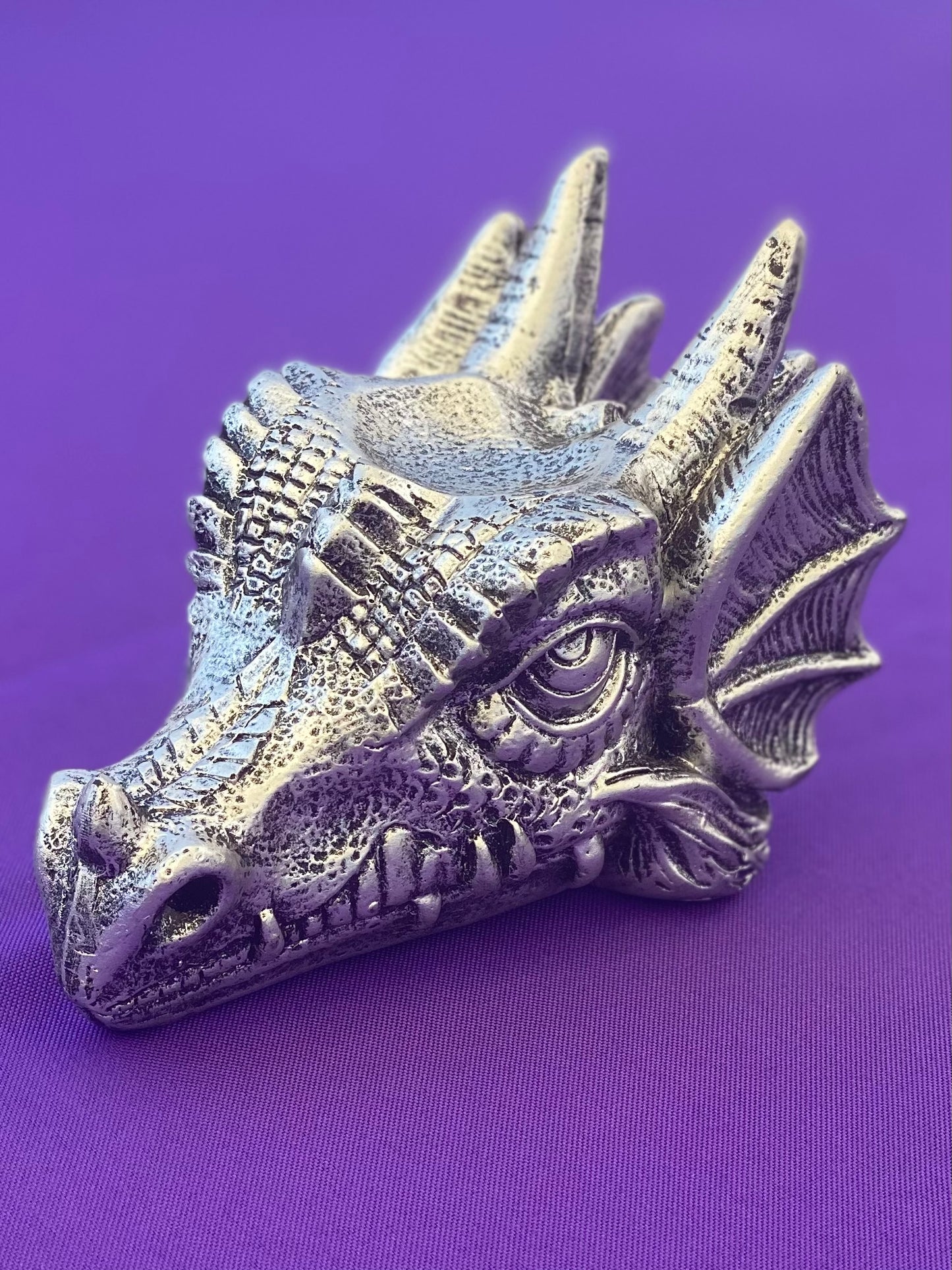 Dragon Head Sphere Holder