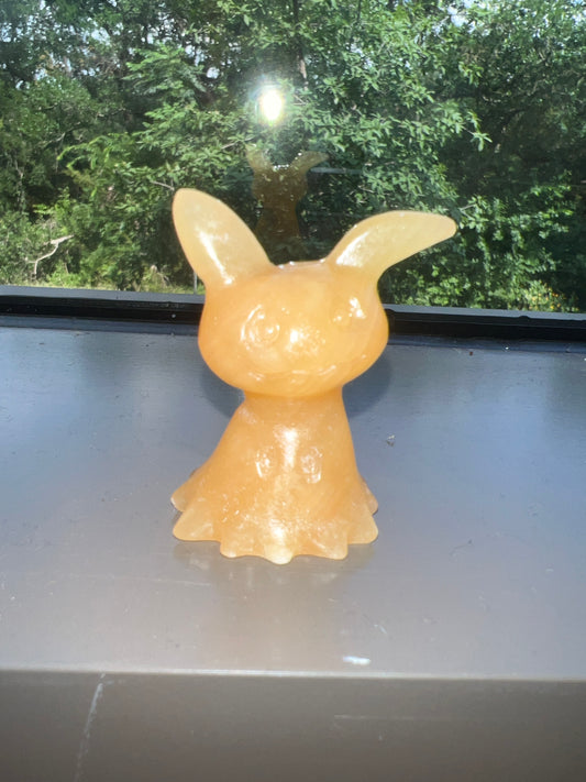 Yellow Calcite Mimiyku Carving