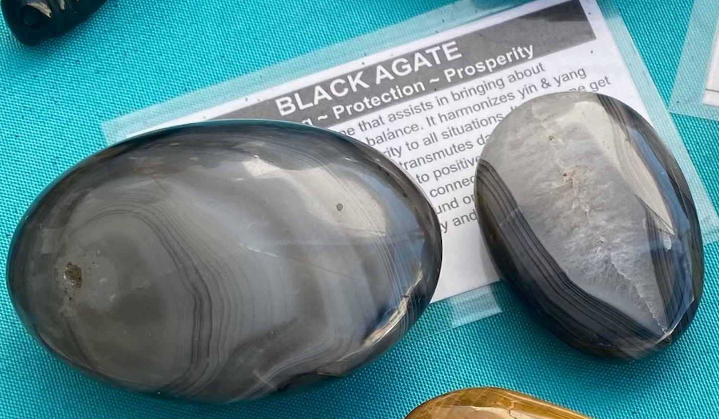 Black Agate Palm Stone