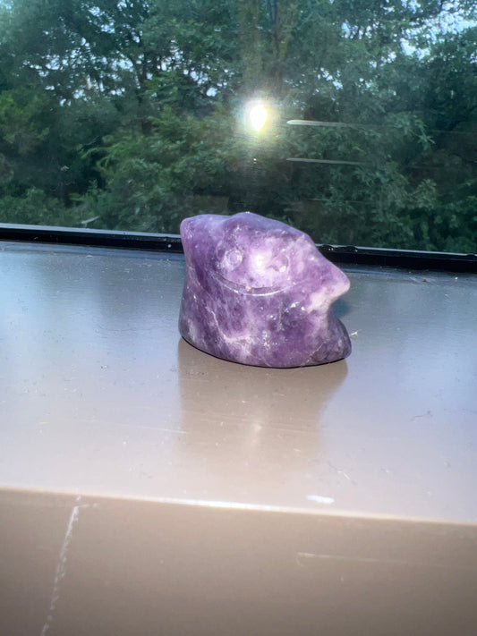 Amethyst Ditto Carving - Small