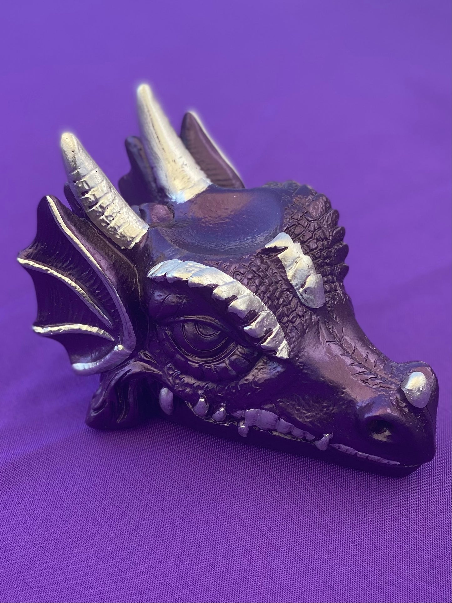 Dragon Head Sphere Holder