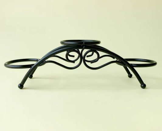 Black Metal Triple Sphere Stand Holder